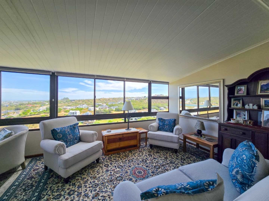 2 Bedroom Property for Sale in Stilbaai Wes Western Cape